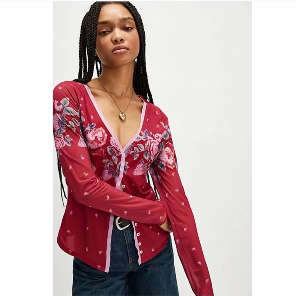 Free People Home grown cardigan🍓🍓